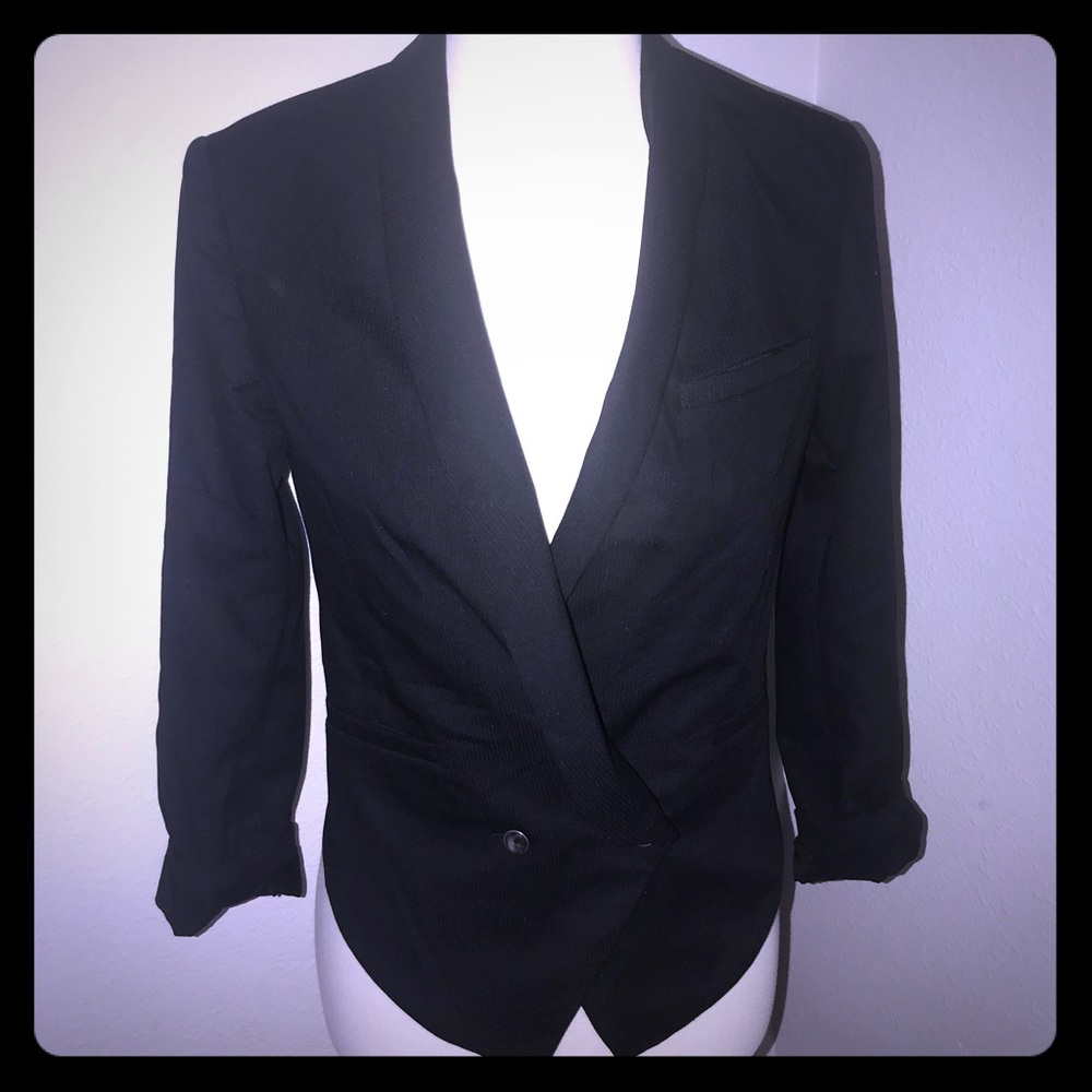 BCBGenerarion Crops Hi Lo blazer